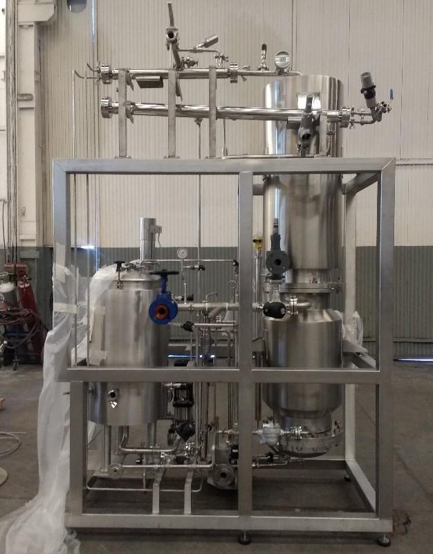 Vapor estéril y agua inyectables Vapor estéril y agua inyectables